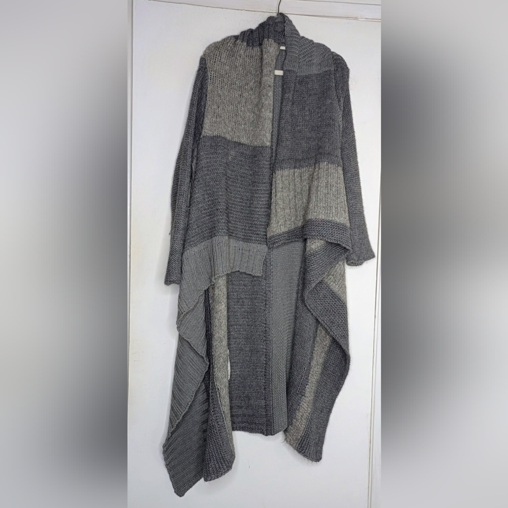 STEFANEL Alpaca Wool Blend Gray Colorblock Hi-Lo Cardigan Sweater Size Small EUC